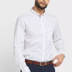 قميص بجيب علي الصدر